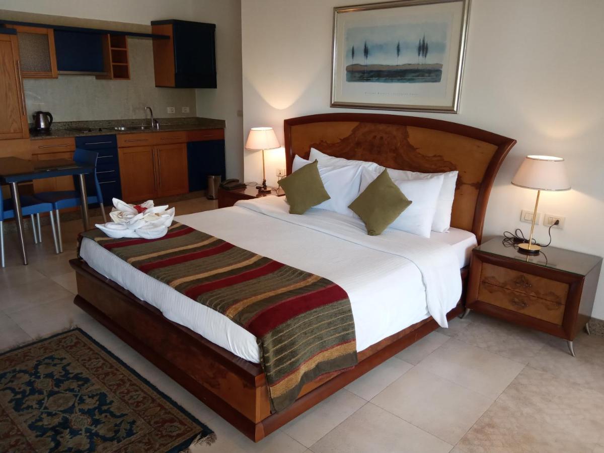 Deluxe Single Room,1206157615:JPEG