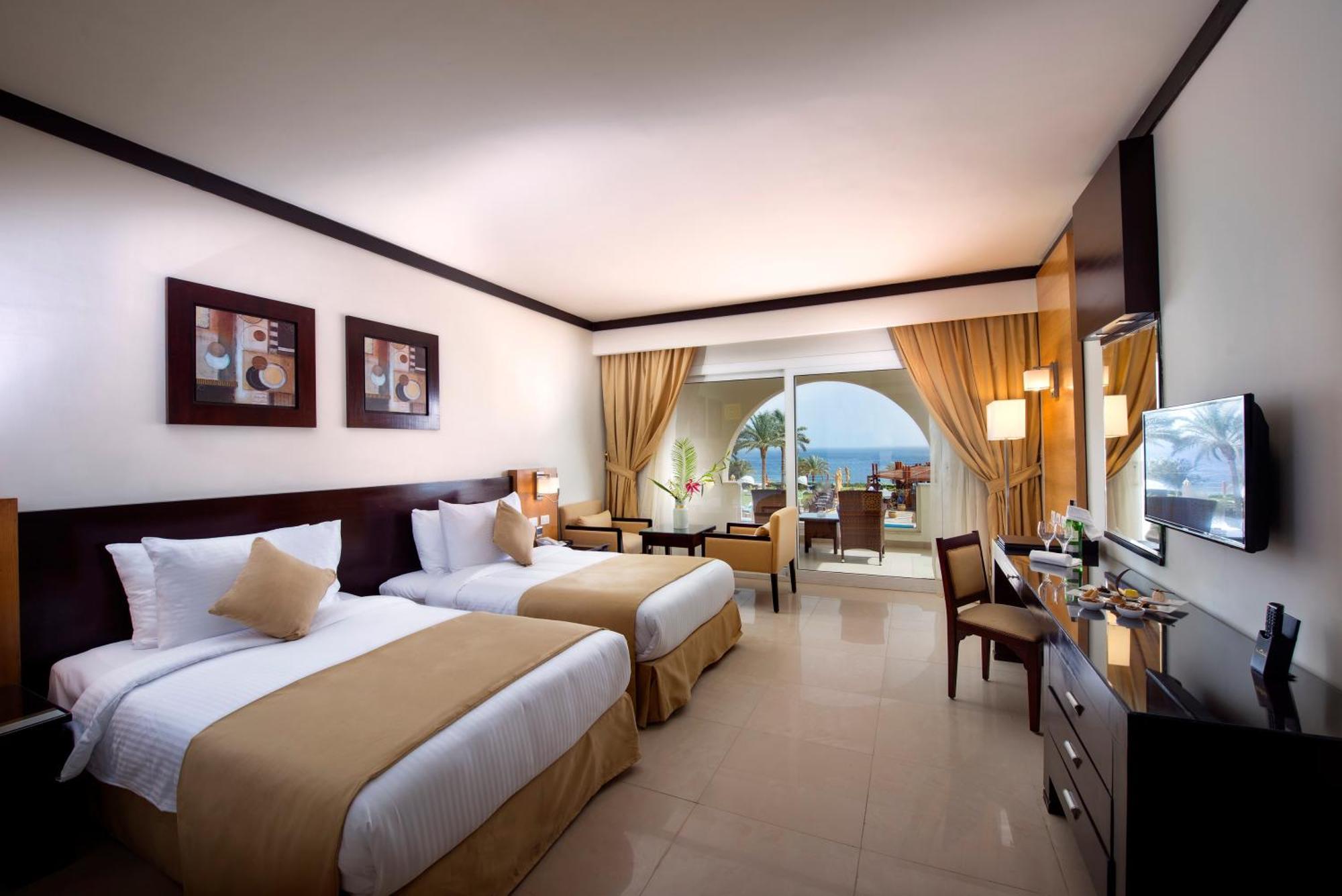 Deluxe Room with Sea View