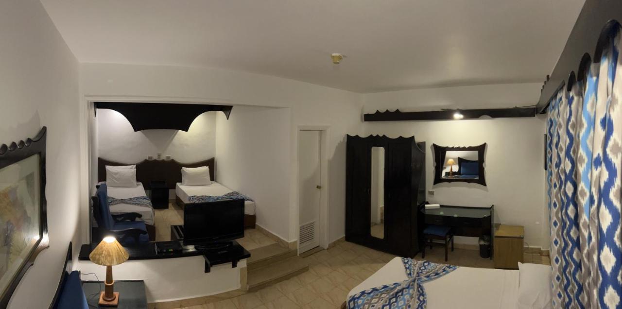 Deluxe Double or Twin Room Pool Access,1742734275:JPEG