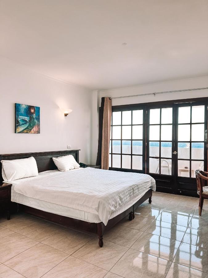Twin Room Sea View,1747381050:JPEG