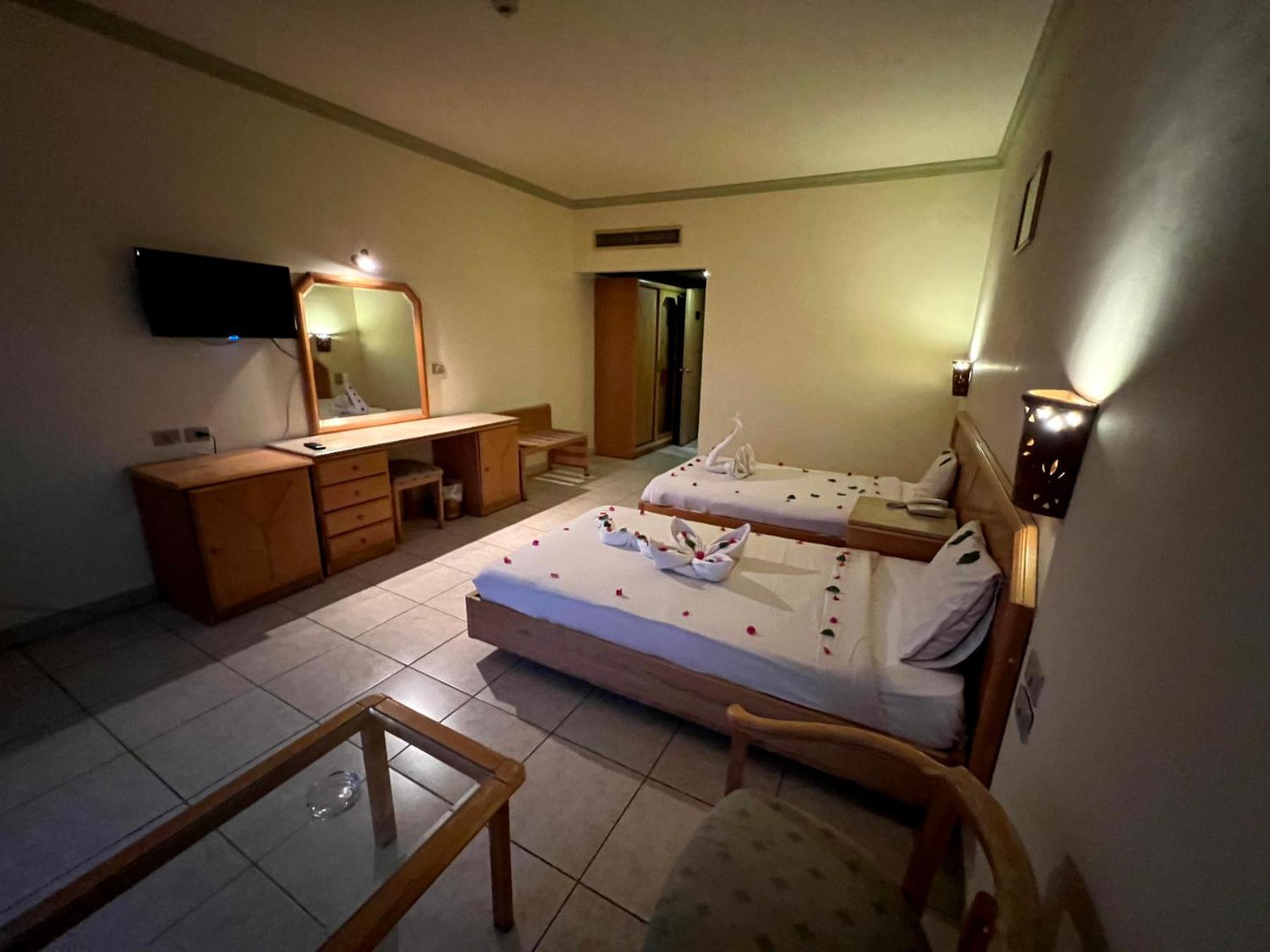 Double or Twin Room,1521038449:JPEG