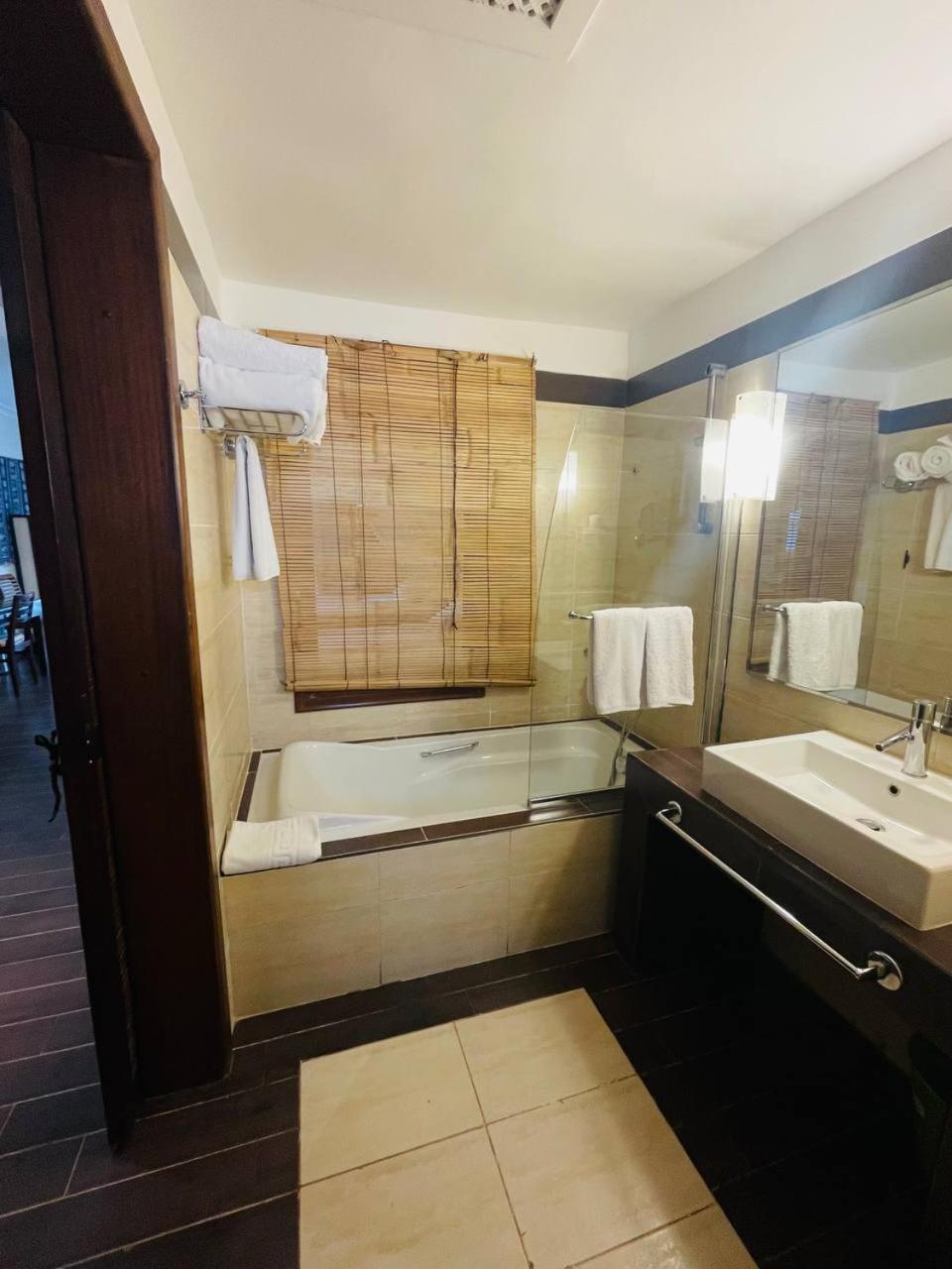 Deluxe Apartment,1698810403:JPEG
