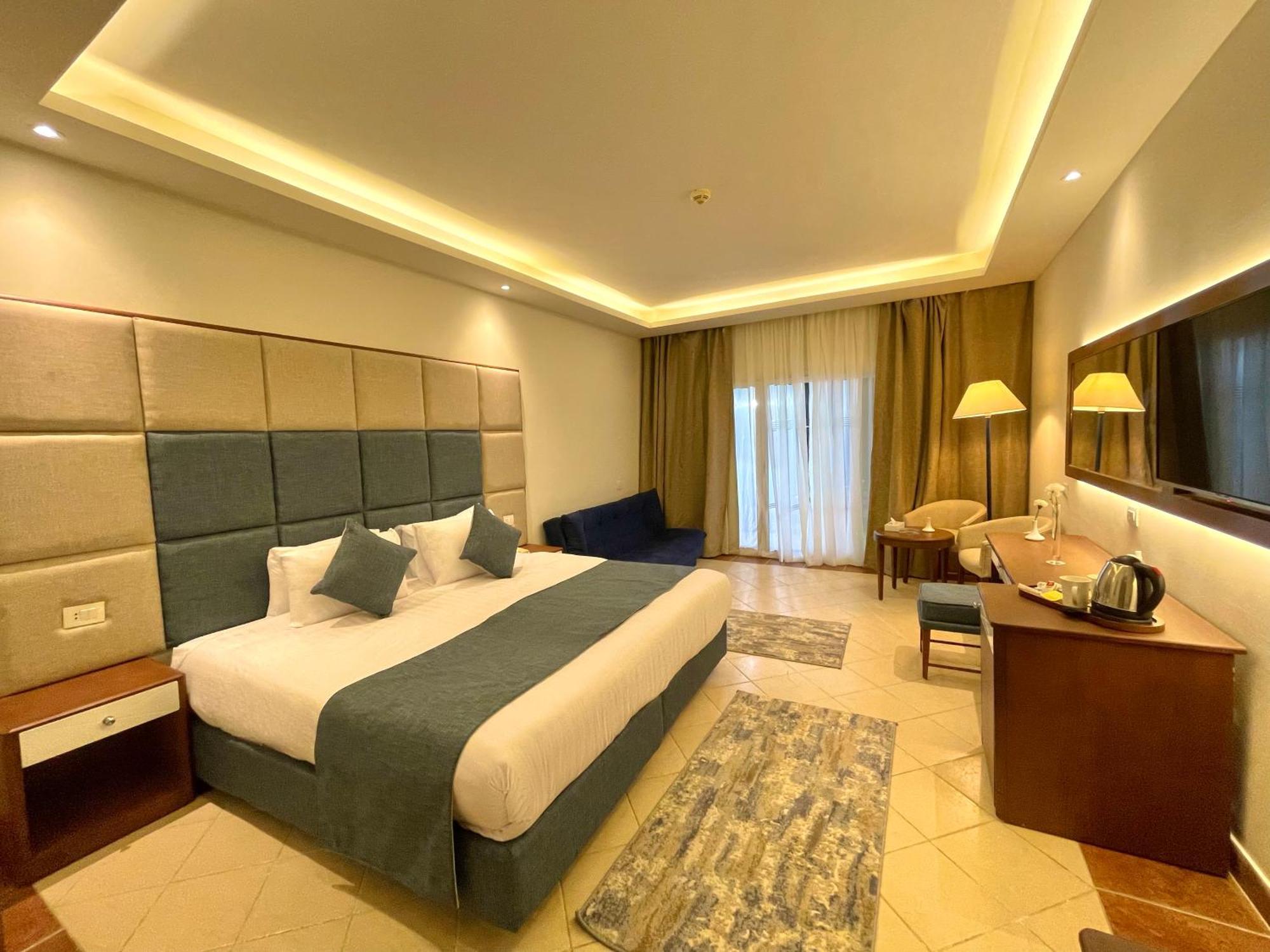 Standard Double or Twin Room,1593646140:JPEG