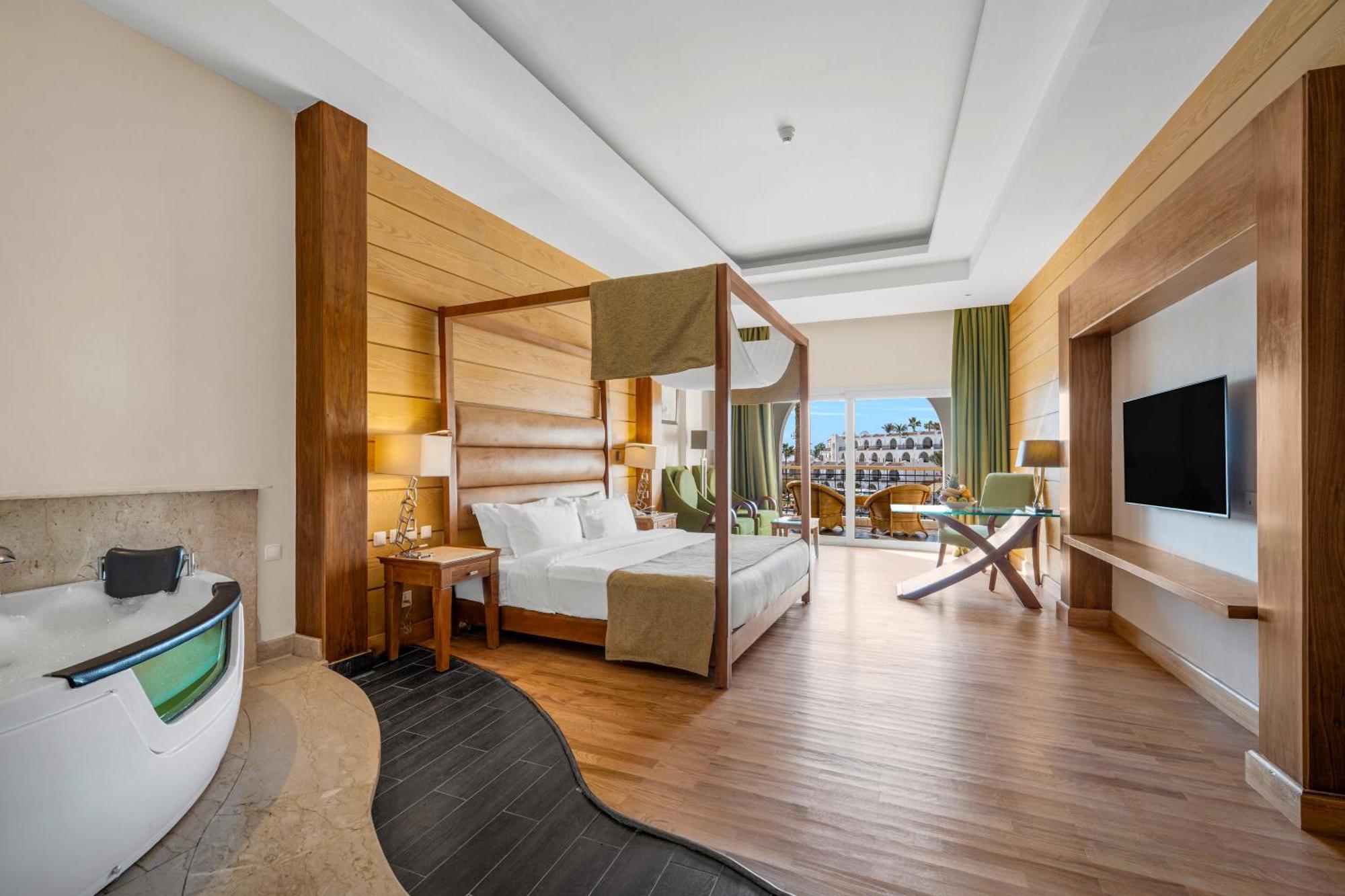 Royal Savoy Junior Suite Jacuzzi Adults Only