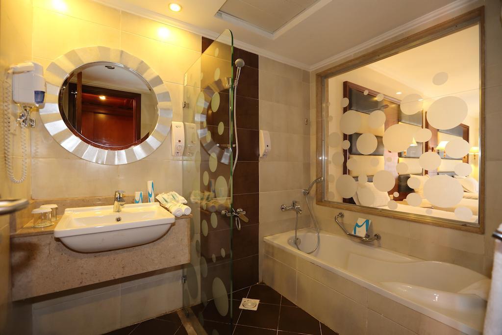 Standard Family Room,235842513:JPEG