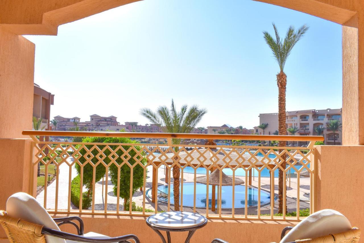 Deluxe Room Jacuzzi access to Aqua Park,1337063414:JPEG