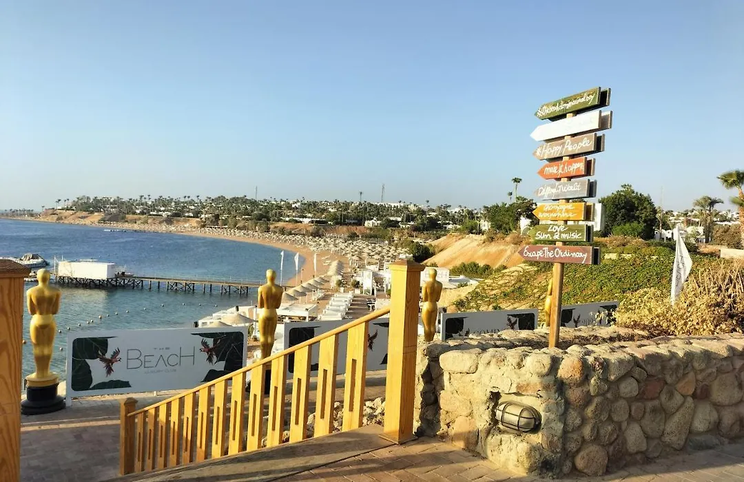 One Bedroom Apartment In Coral Bay Roby-1