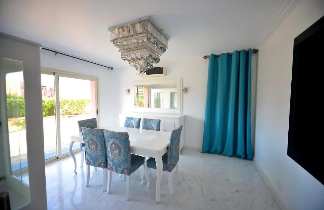 Villa 4 bedrooms-1