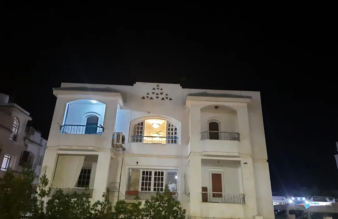 Alex,S House-1