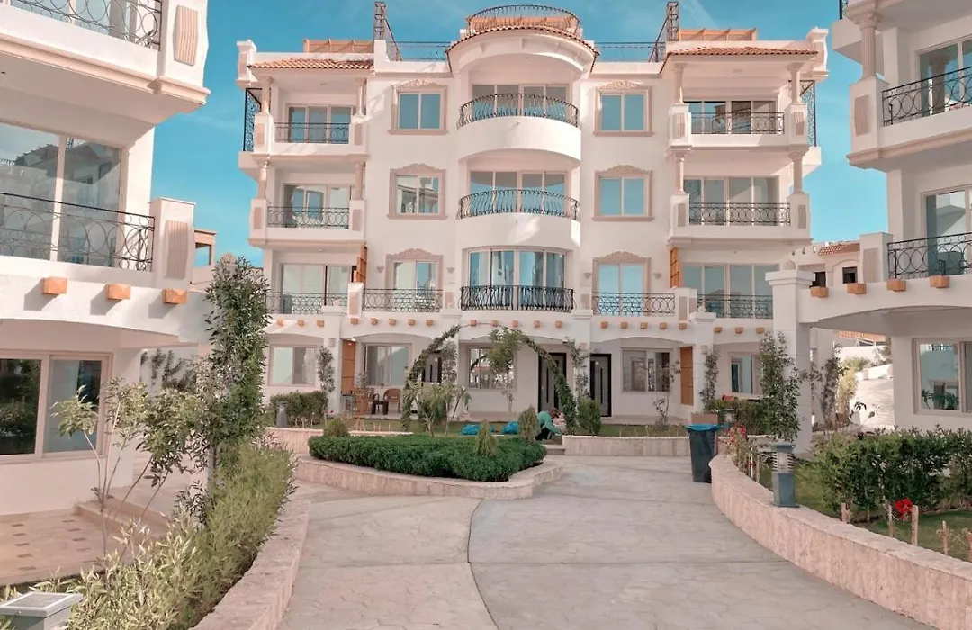 B&B Sharm-1