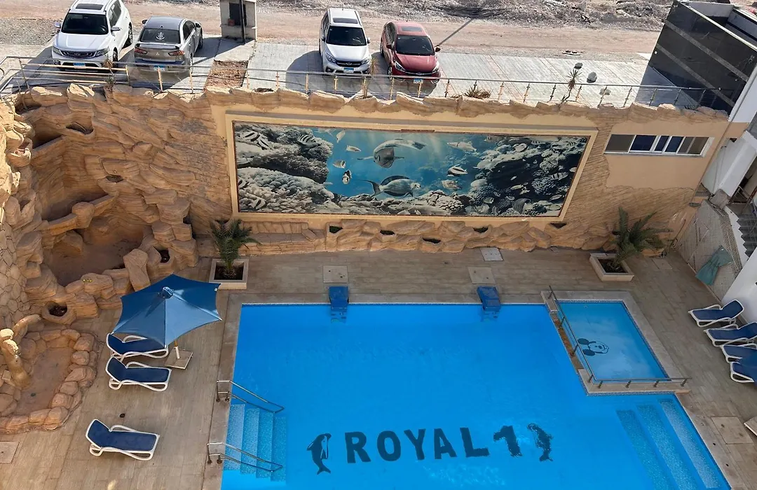 Royal Residence Spacious 3-Bedroom With Pool & Sea View, Beach Access, Private Rooftop Area-1