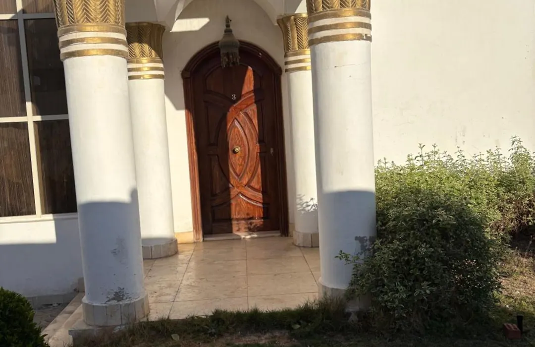 Carlton Luxury Villa-1