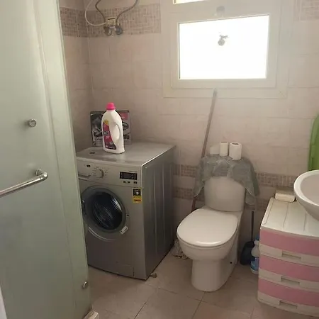 Nice 1 Bedroom Apartment With Pool And Sea View-3