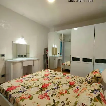 Lovely One Bedroom With Pool View, Top Floor-3