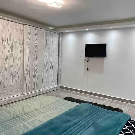 Lovely 2- Bedrooms In Private Villa-3