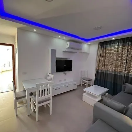 Beautiful 1 Bedroom Apartment In El Montazah-2