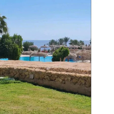 Seasonal Sea & Pool View Private Studio With Kitchenette At Domina Coral Bay-3