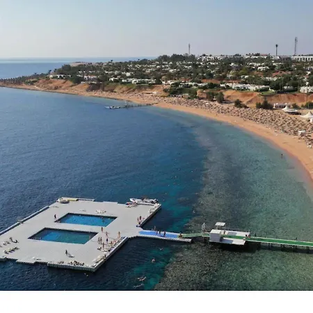 Seasonal Sea & Pool View Private Studio With Kitchenette At Domina Coral Bay-2