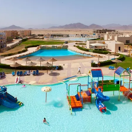 Tirana Aqua Park Resort-2