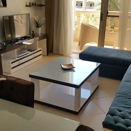 One-Bedroom Apartment S2 In Vip Zone Sunny Lakes-3