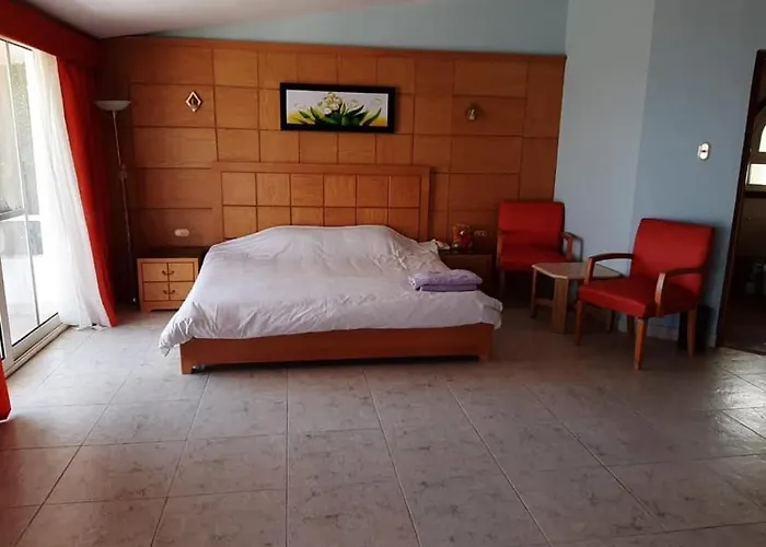Seaside 4 Bedrooms Villa With Beach Sharm-el-Sheikh met een Zwembad