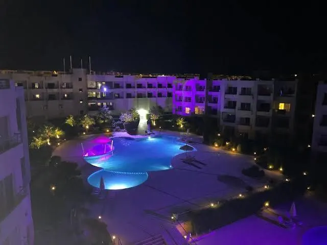 Aqua Marine - Comfort Vacation Home With Pool & Garden View Charm el-Cheikh