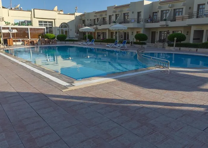 Hotel Cataract Layalina Naama Bay Sharm El-Sheikh Con una Pista de Golf
